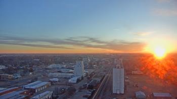Weather camera view of Garden City Coop Inc - city center.