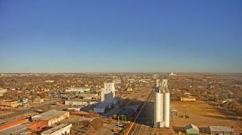 Weather camera view of Garden City Coop Inc - city center.