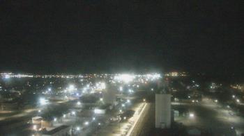 Weather camera view of Garden City Coop Inc - city center.