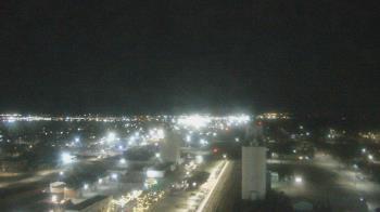 Weather camera view of Garden City Coop Inc - city center.