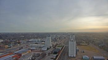 Weather camera view of Garden City Coop Inc - city center.