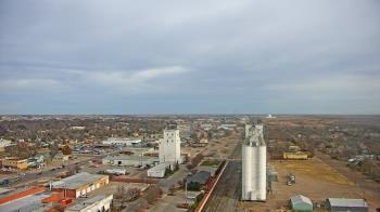 Weather camera view of Garden City Coop Inc - city center.
