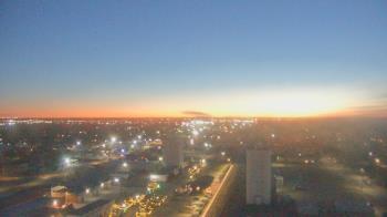 Weather camera view of Garden City Coop Inc - city center.