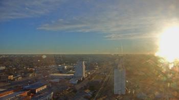 Weather camera view of Garden City Coop Inc - city center.