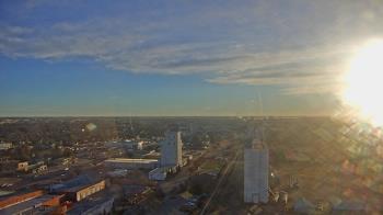 Weather camera view of Garden City Coop Inc - city center.