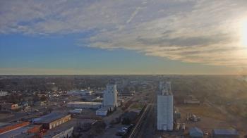 Weather camera view of Garden City Coop Inc - city center.