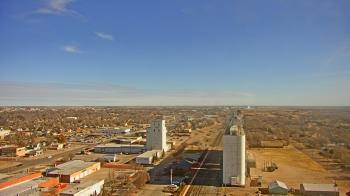Weather camera view of Garden City Coop Inc - city center.