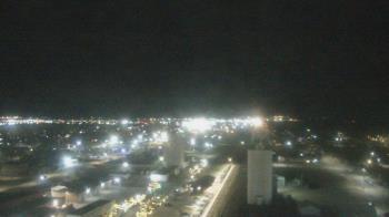 Weather camera view of Garden City Coop Inc - city center.