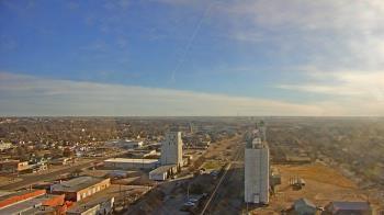 Weather camera view of Garden City Coop Inc - city center.