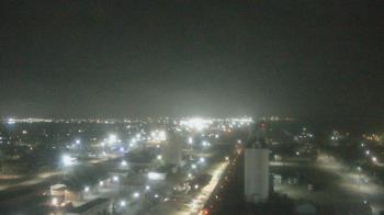 Weather camera view of Garden City Coop Inc - city center.