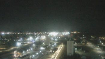 Weather camera view of Garden City Coop Inc - city center.