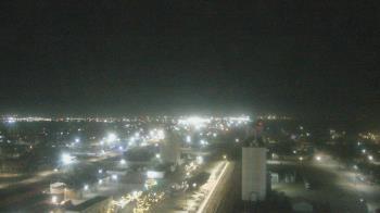 Weather camera view of Garden City Coop Inc - city center.