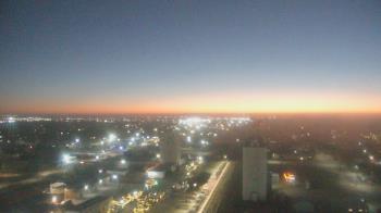 Weather camera view of Garden City Coop Inc - city center.