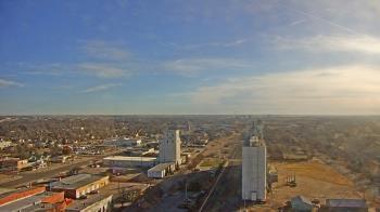 Weather camera view of Garden City Coop Inc - city center.