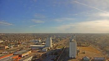 Weather camera view of Garden City Coop Inc - city center.