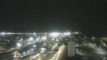 Weather camera view of Garden City Coop Inc - city center.