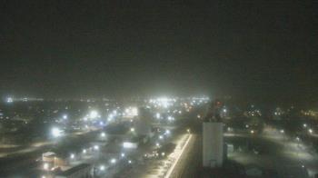 Weather camera view of Garden City Coop Inc - city center.