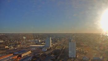 Weather camera view of Garden City Coop Inc - city center.