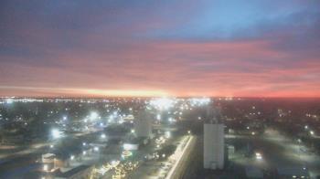 Weather camera view of Garden City Coop Inc - city center.