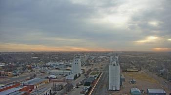 Weather camera view of Garden City Coop Inc - city center.