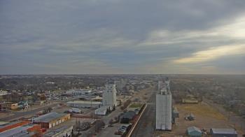 Weather camera view of Garden City Coop Inc - city center.