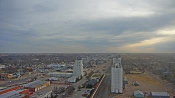 Weather camera view of Garden City Coop Inc - city center.