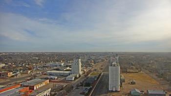 Weather camera view of Garden City Coop Inc - city center.