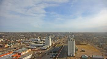 Weather camera view of Garden City Coop Inc - city center.