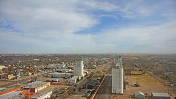 Weather camera view of Garden City Coop Inc - city center.