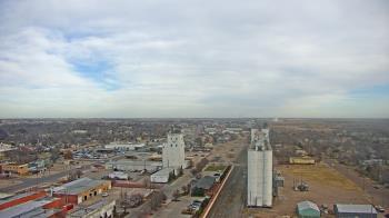 Weather camera view of Garden City Coop Inc - city center.