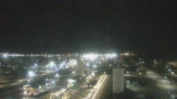 Weather camera view of Garden City Coop Inc - city center.