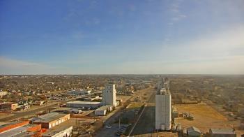 Weather camera view of Garden City Coop Inc - city center.