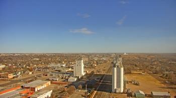 Weather camera view of Garden City Coop Inc - city center.