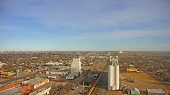 Weather camera view of Garden City Coop Inc - city center.