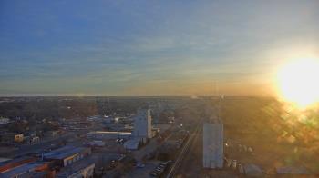Weather camera view of Garden City Coop Inc - city center.
