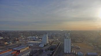 Weather camera view of Garden City Coop Inc - city center.