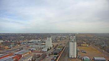 Weather camera view of Garden City Coop Inc - city center.