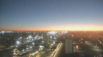 Weather camera view of Garden City Coop Inc - city center.