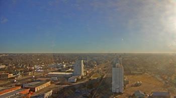 Weather camera view of Garden City Coop Inc - city center.