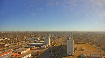 Weather camera view of Garden City Coop Inc - city center.