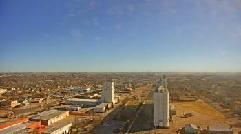 Weather camera view of Garden City Coop Inc - city center.
