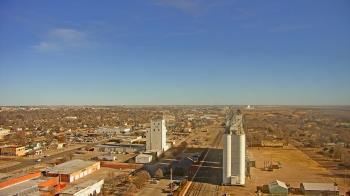 Weather camera view of Garden City Coop Inc - city center.