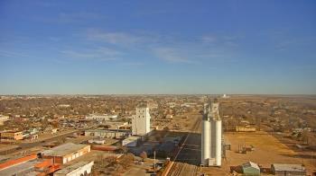 Weather camera view of Garden City Coop Inc - city center.