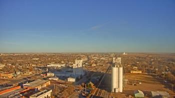 Weather camera view of Garden City Coop Inc - city center.