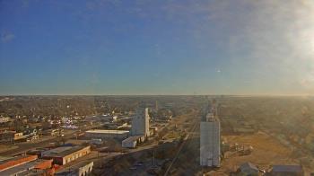 Weather camera view of Garden City Coop Inc - city center.