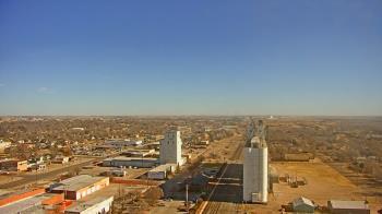 Weather camera view of Garden City Coop Inc - city center.