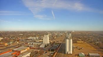 Weather camera view of Garden City Coop Inc - city center.