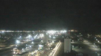 Weather camera view of Garden City Coop Inc - city center.