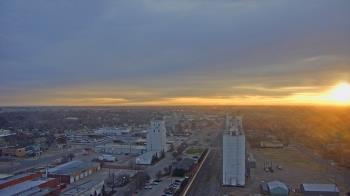 Weather camera view of Garden City Coop Inc - city center.