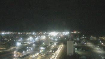 Weather camera view of Garden City Coop Inc - city center.